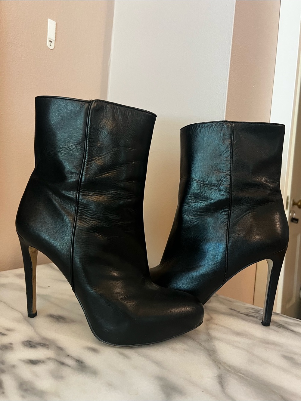 Louise et Cie Classic Black Leather Ankle Boots with Side Zip